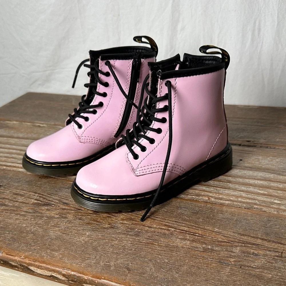 Dr. Martens stylish pink
