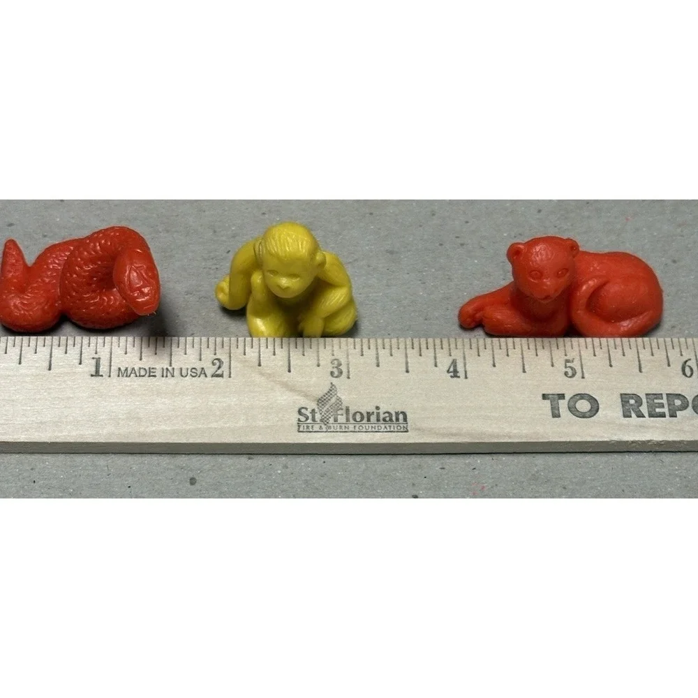 VTG Lot Of 25 Rubber Mini Safari Animal Figures Counters Math Manipulatives
