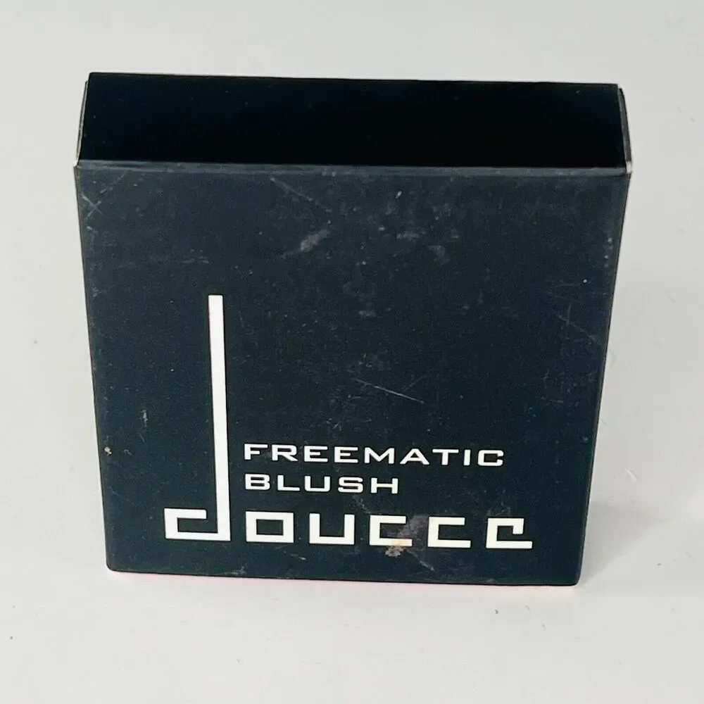 Doucce freematic blush