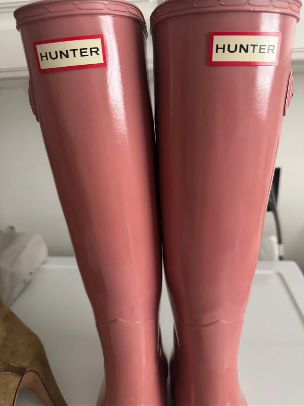 Hunter tall glossy