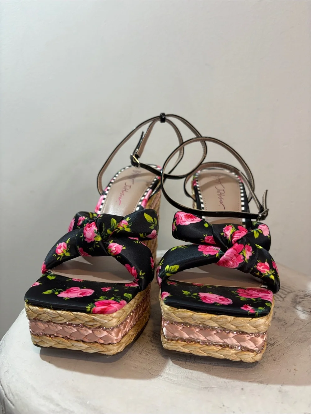 Betsey Johnson euc size