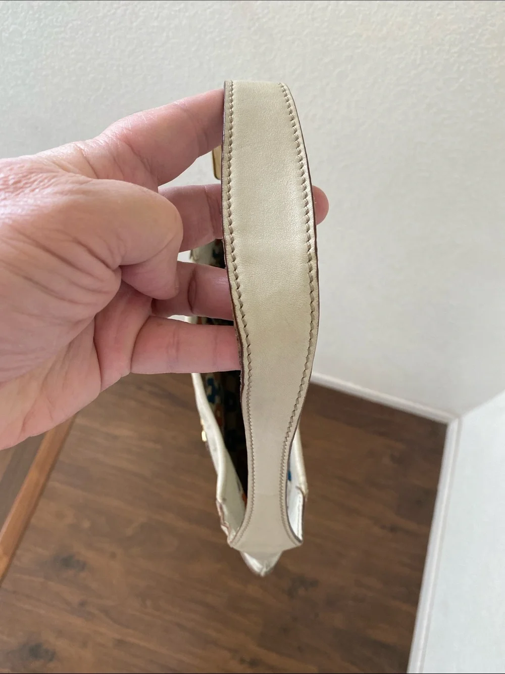 Gucci elegant hobo