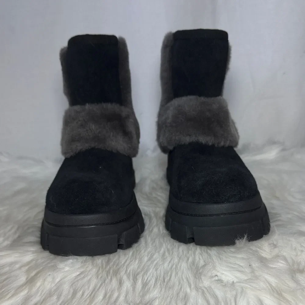 UGG stay warm