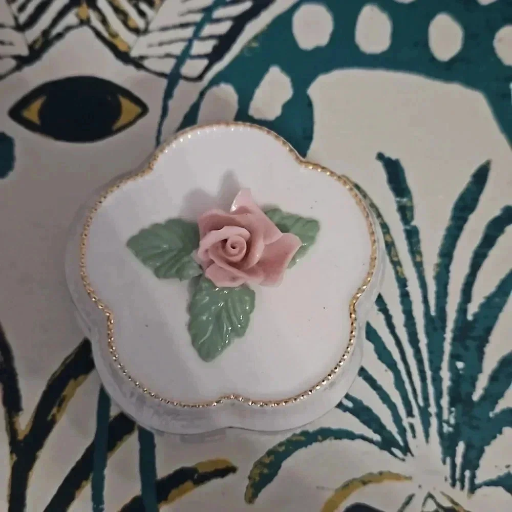 Heritage House small trinket