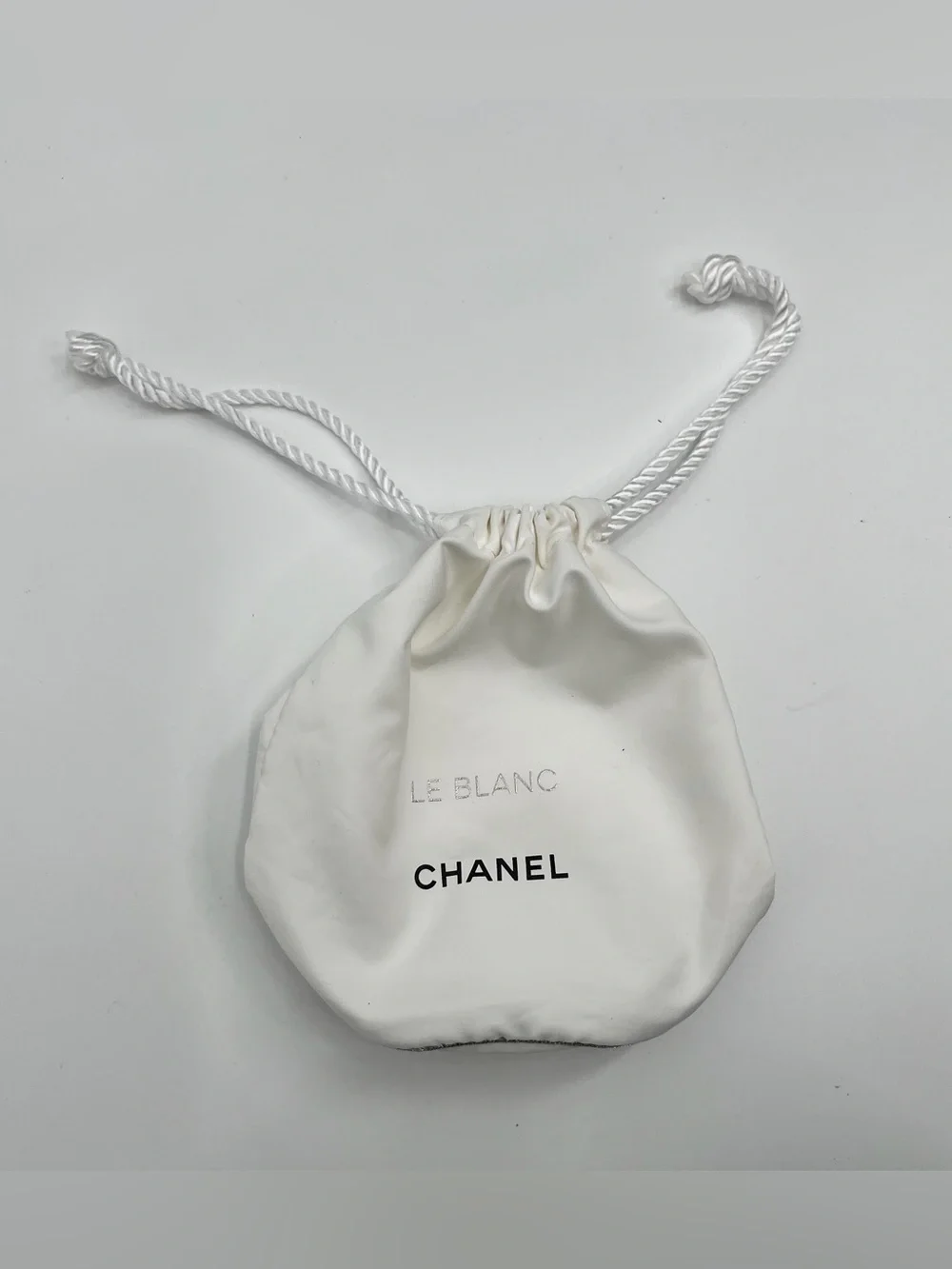Chanel Le Blanc White Satin Drawstring Pouch dust bag designer packaging