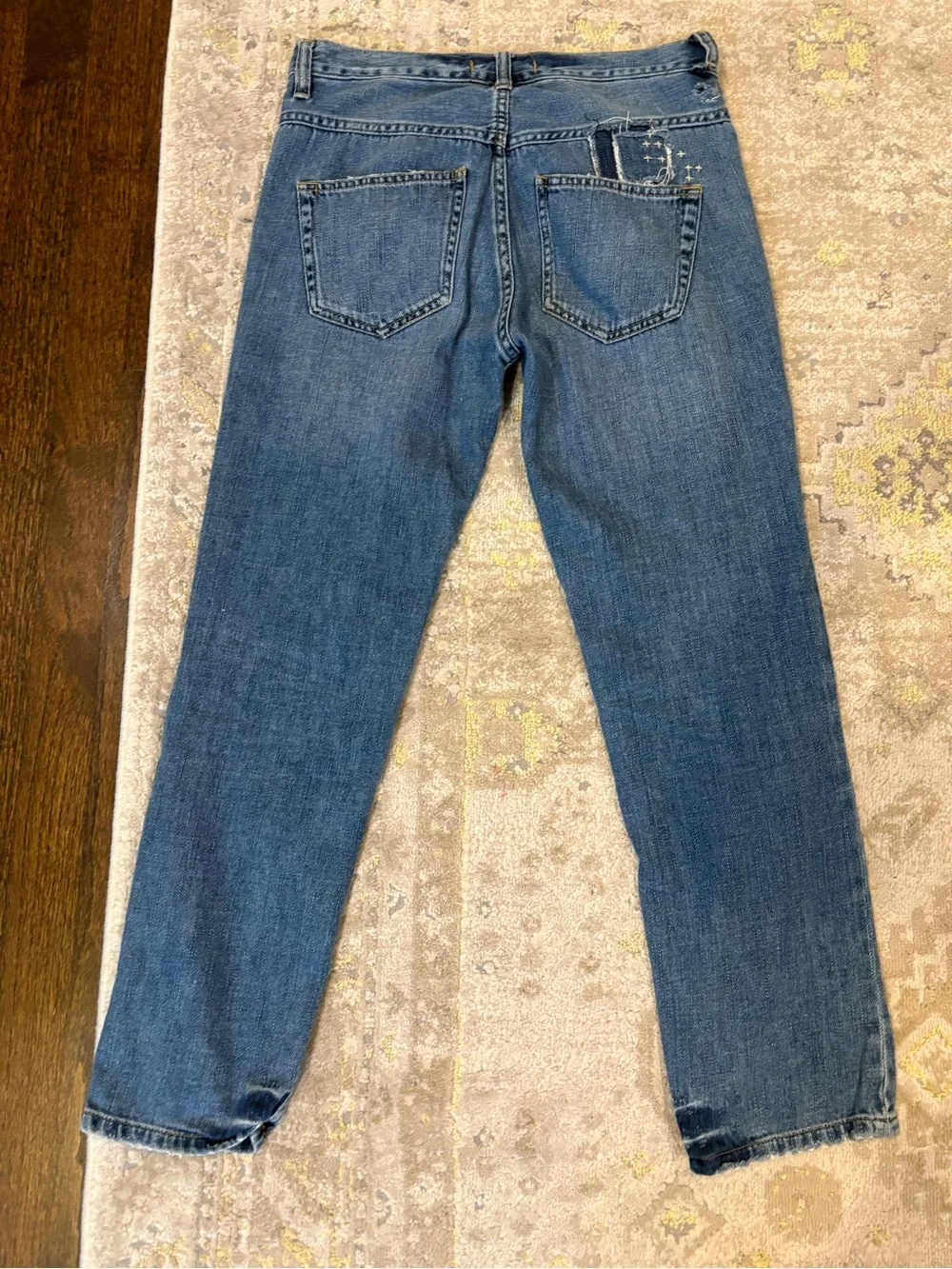 Free People look size features