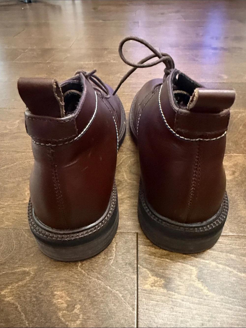 Red Saks Fifth Avenue premium brown