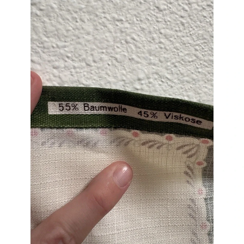 The Unbranded Brand very good