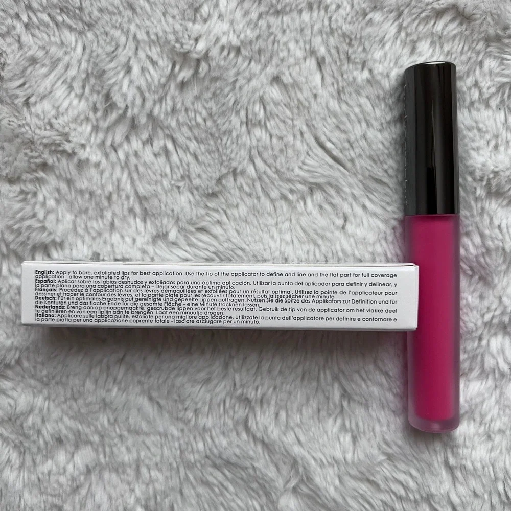 Bodyography lip lava
