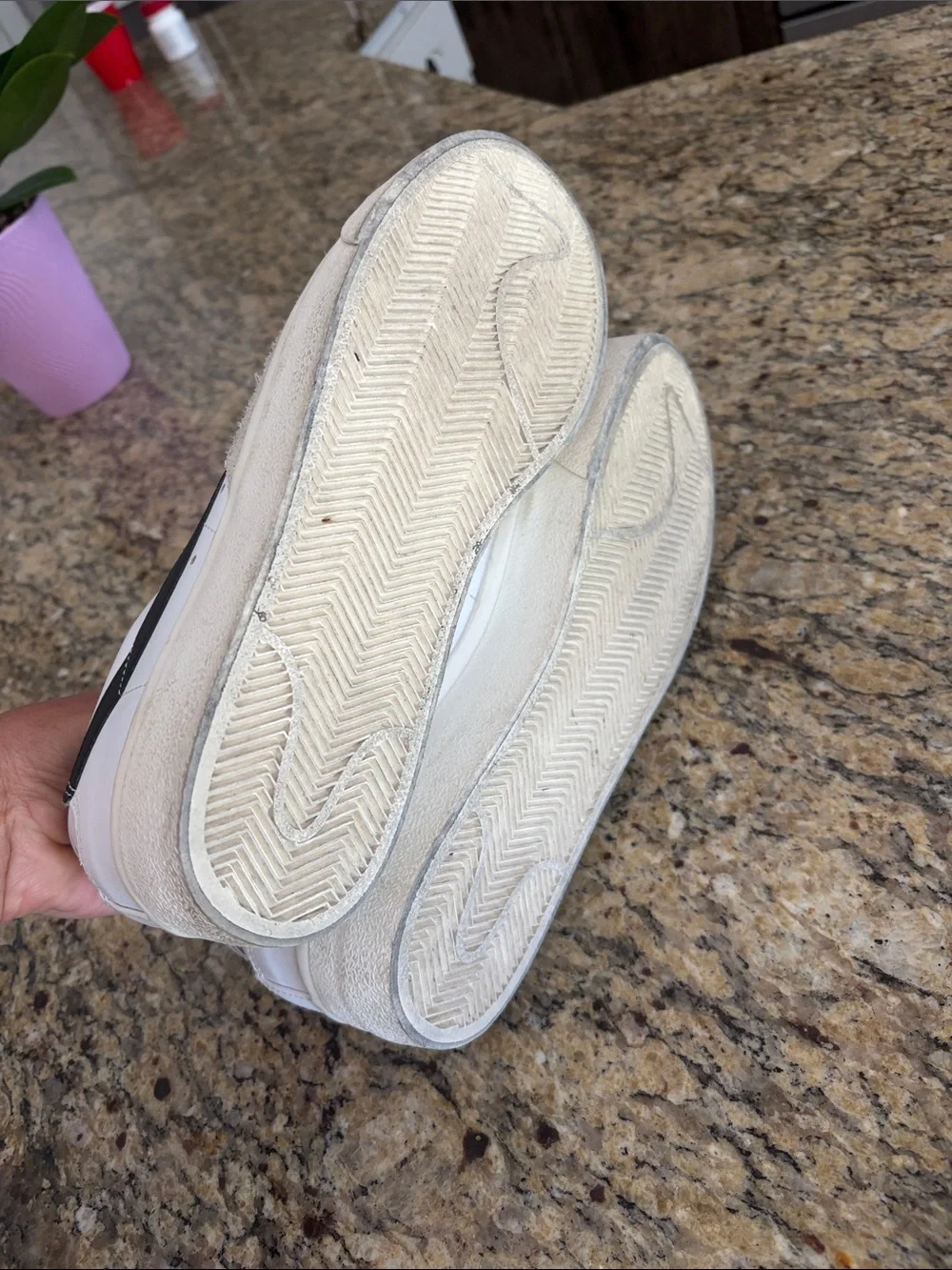 Nike easy side