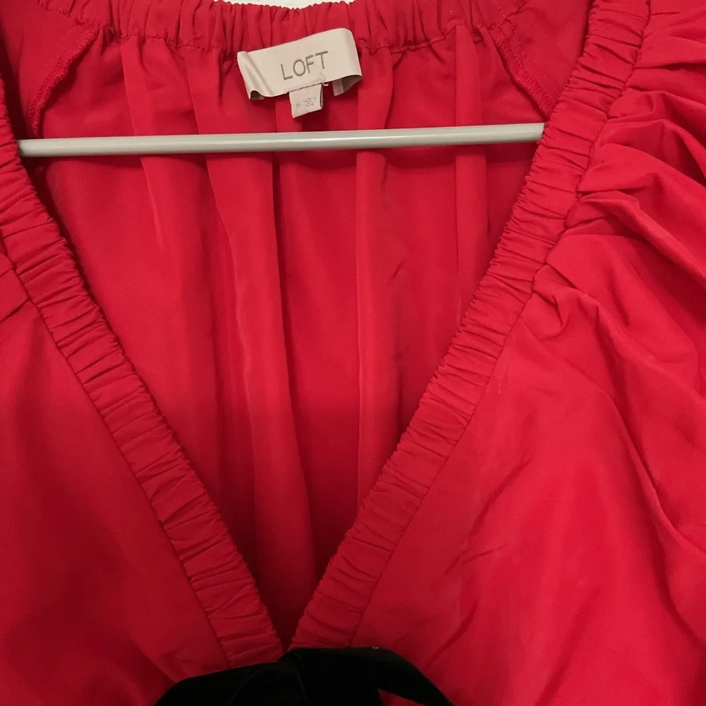 LOFT red puff