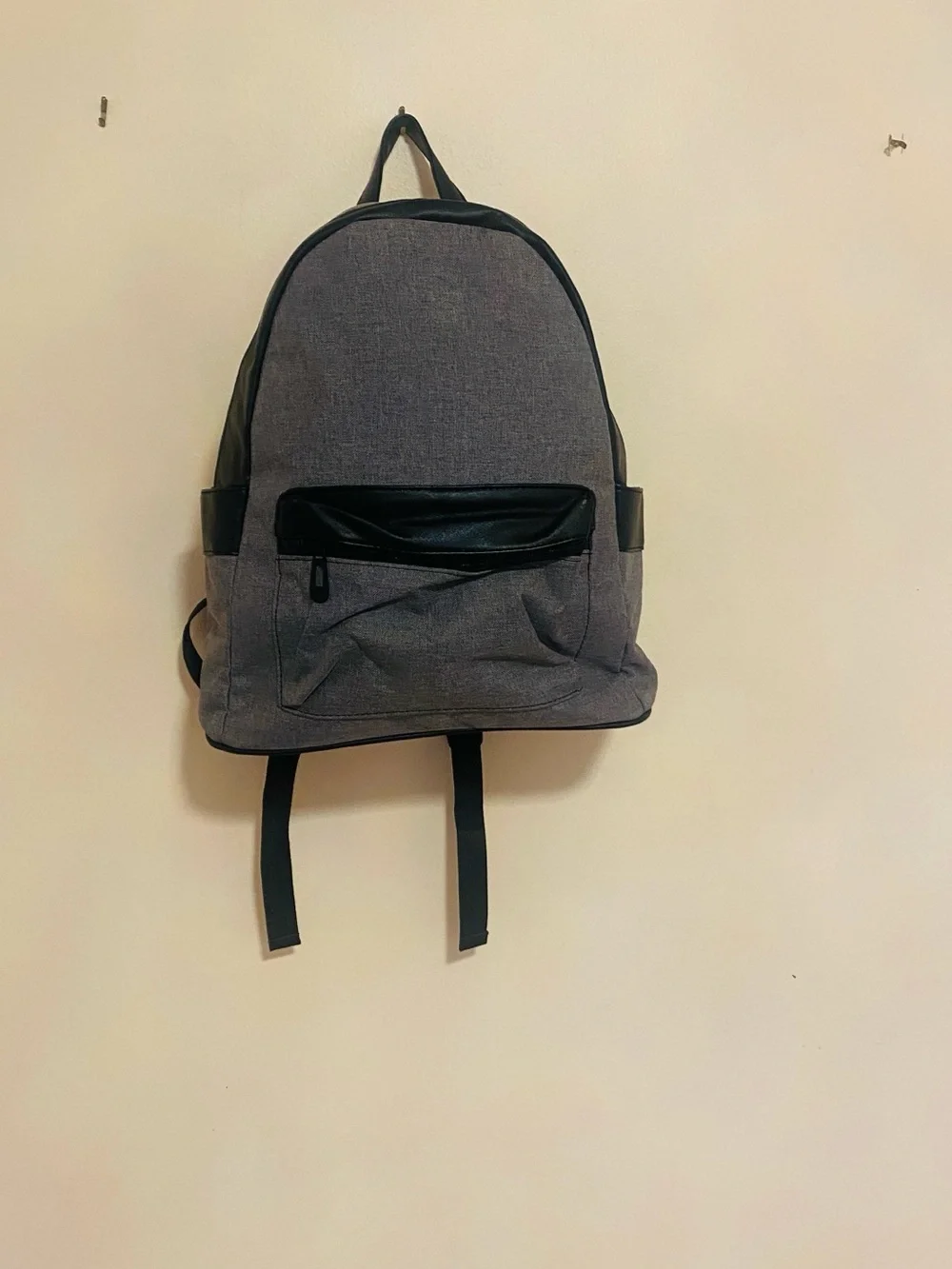 Backpack 16x12x6 grey and black