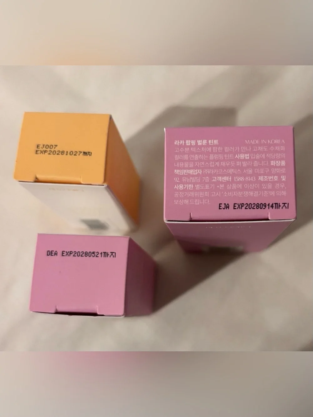 Laka&Co. popping balloon