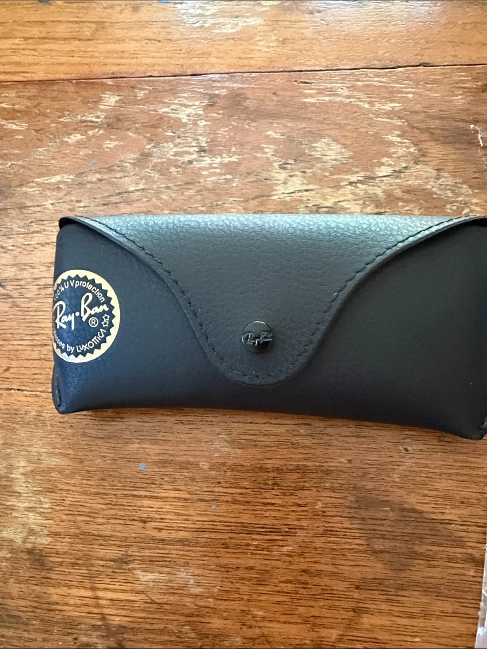 Ray-Ban nib ray