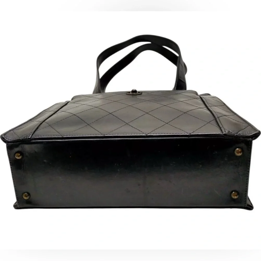 CHANEL leather video