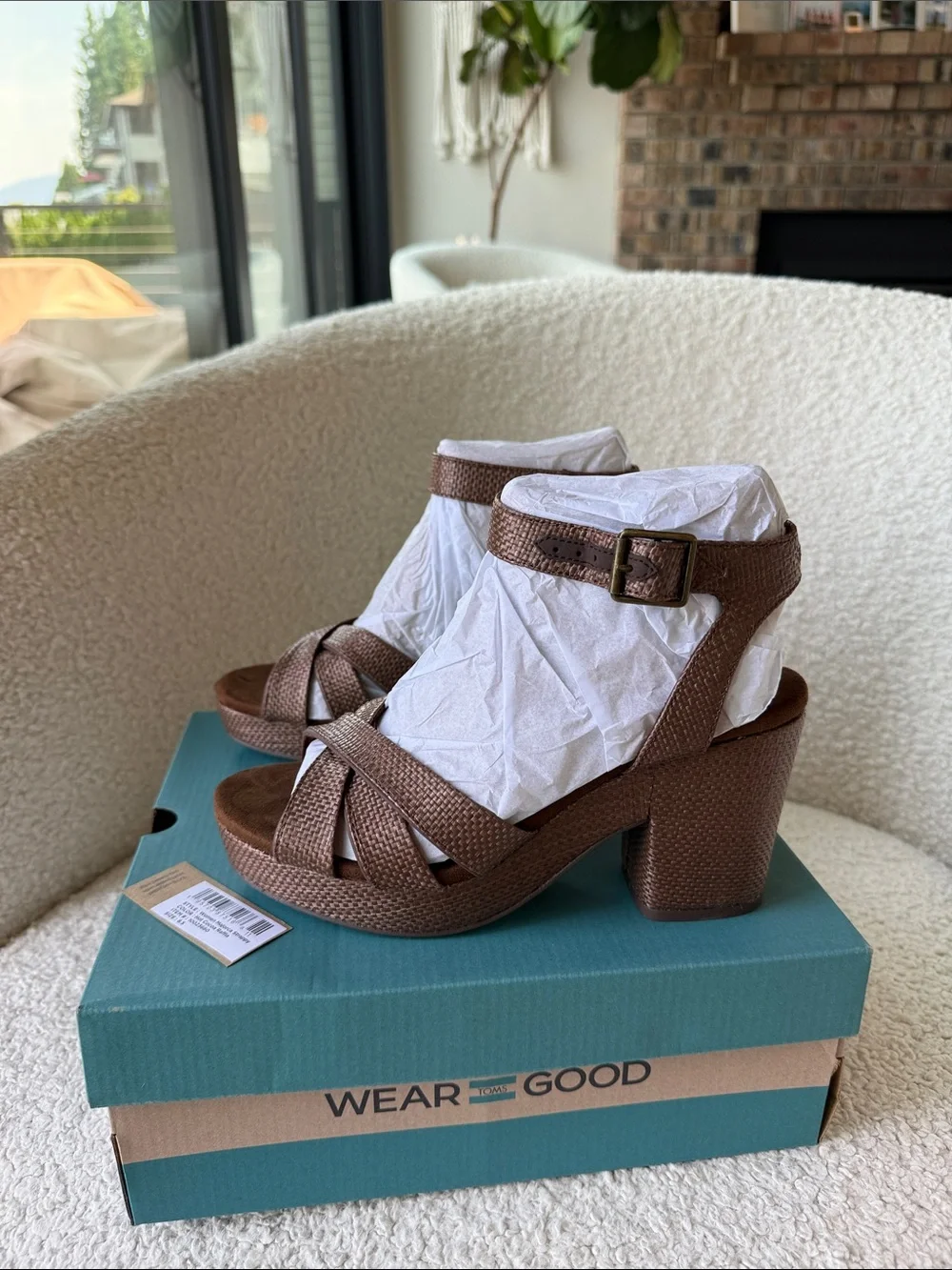 Toms brand new