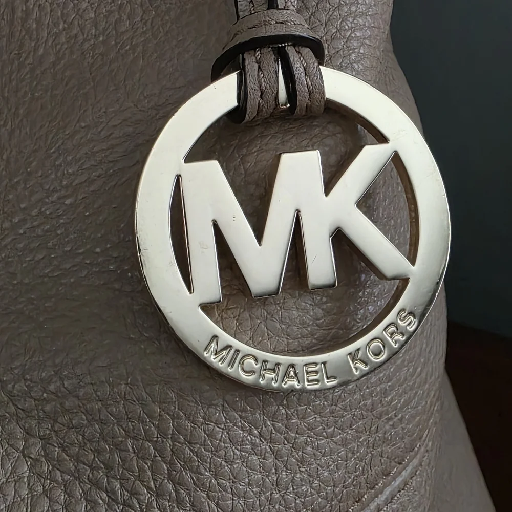 Michael Kors exterior bag