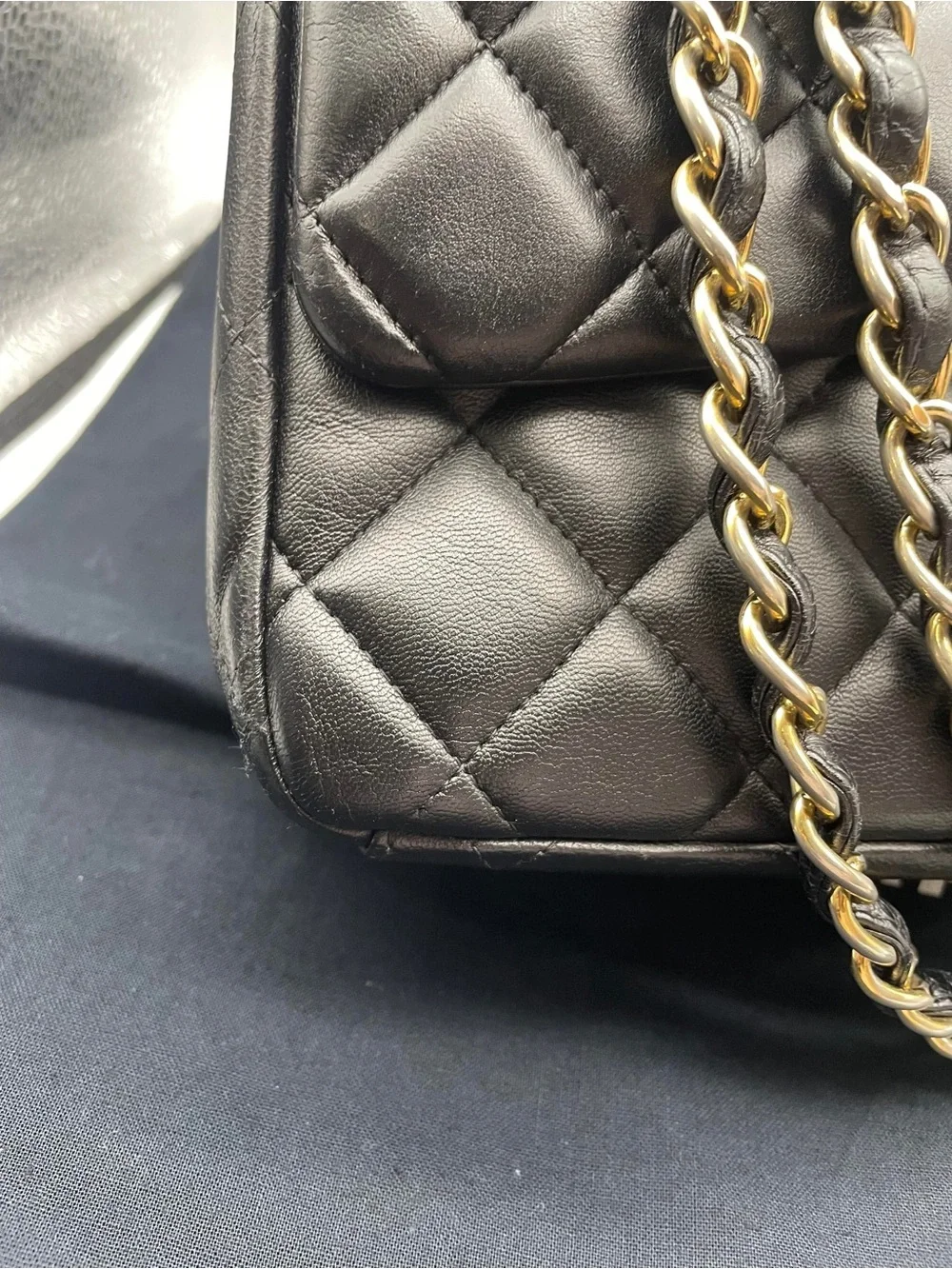 CHANEL classic quilted