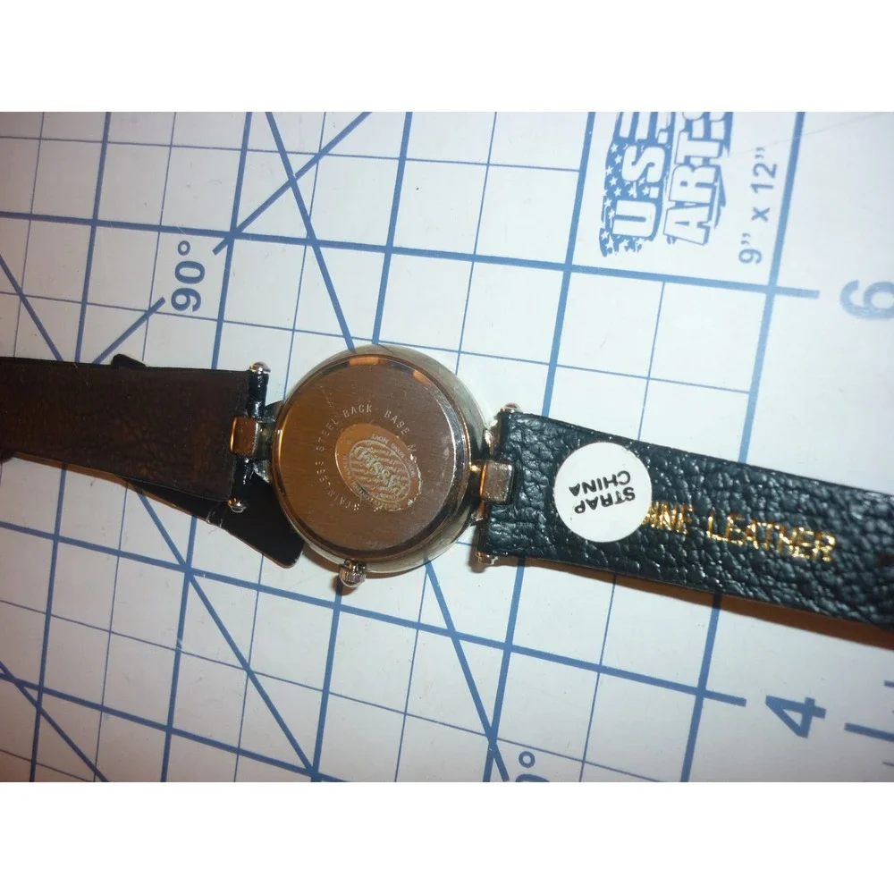 Quemex quartz wristwatch
