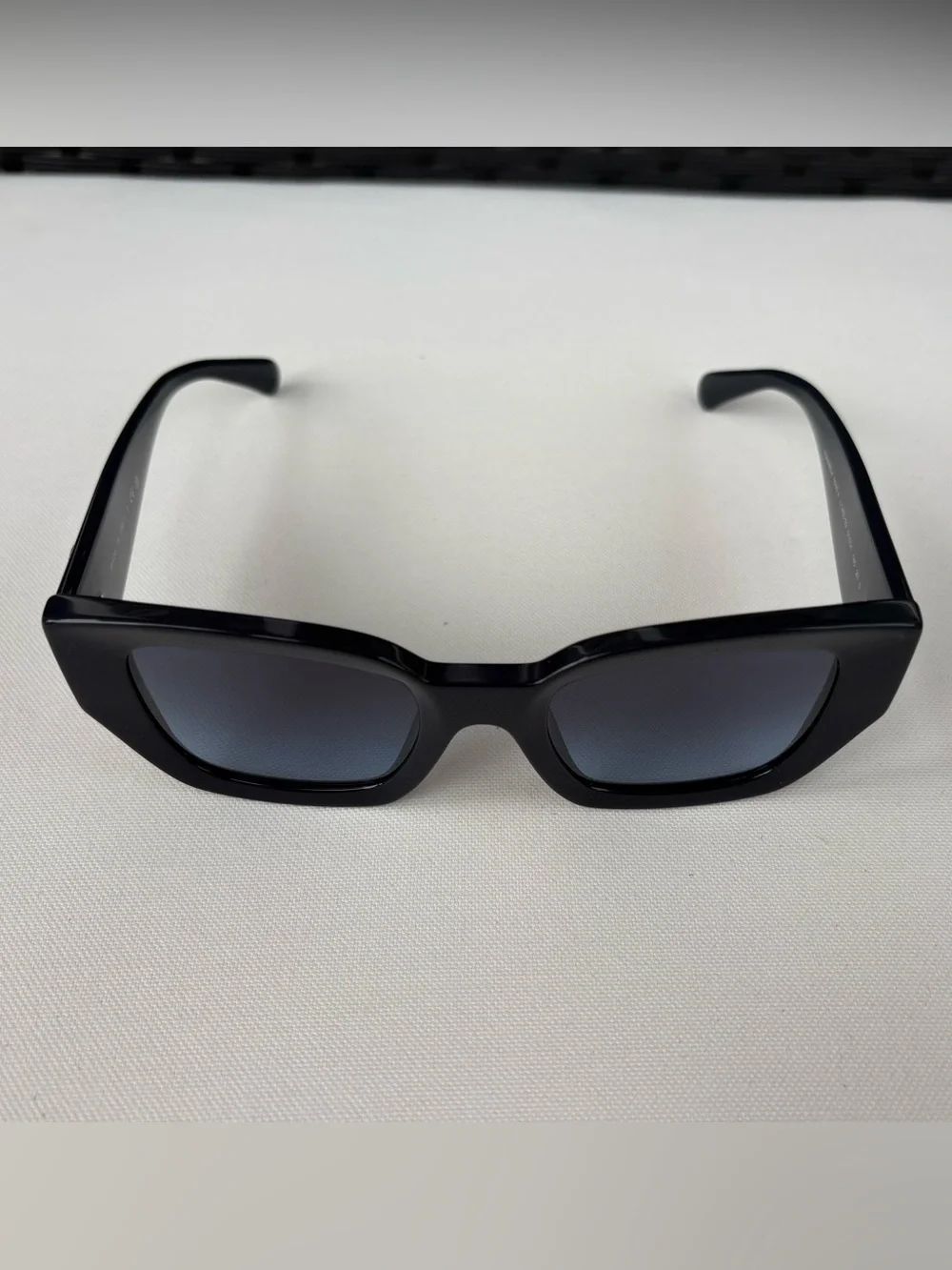 CHANEL stylish navy