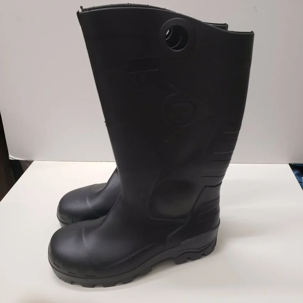 Dunlop rubber boot
