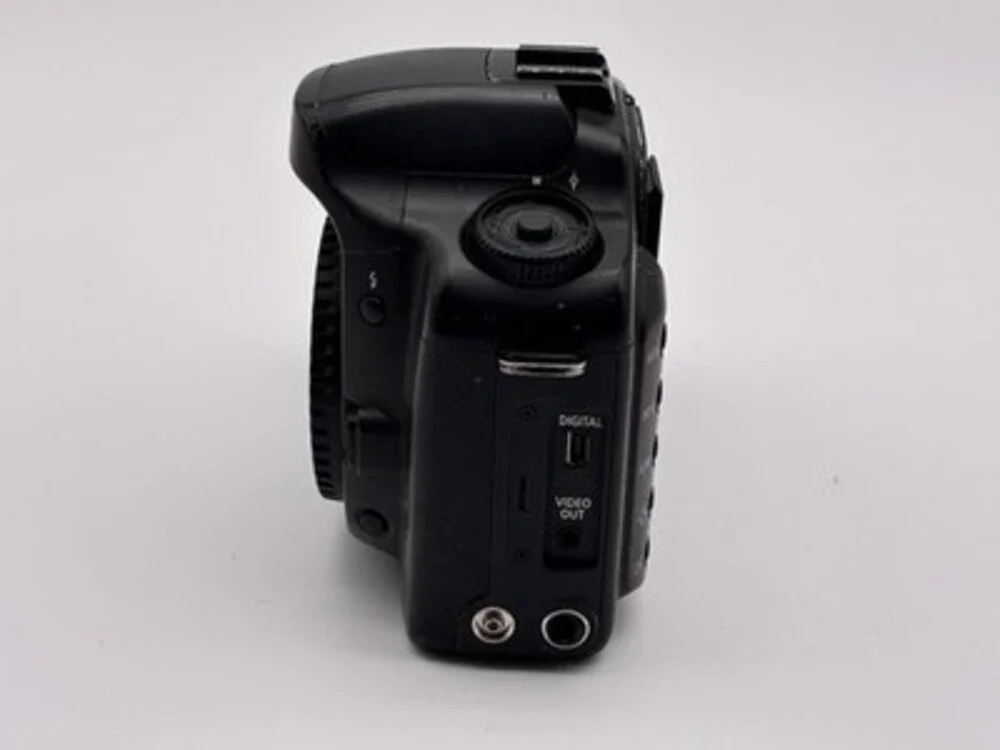Canon EOS 10D DSLR Camera Body – FOR PARTS / REPAIR Powers On, ERR After Shutter