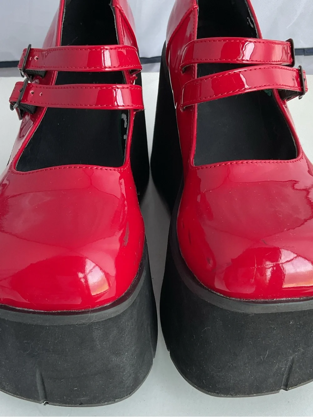 Demonia mary red