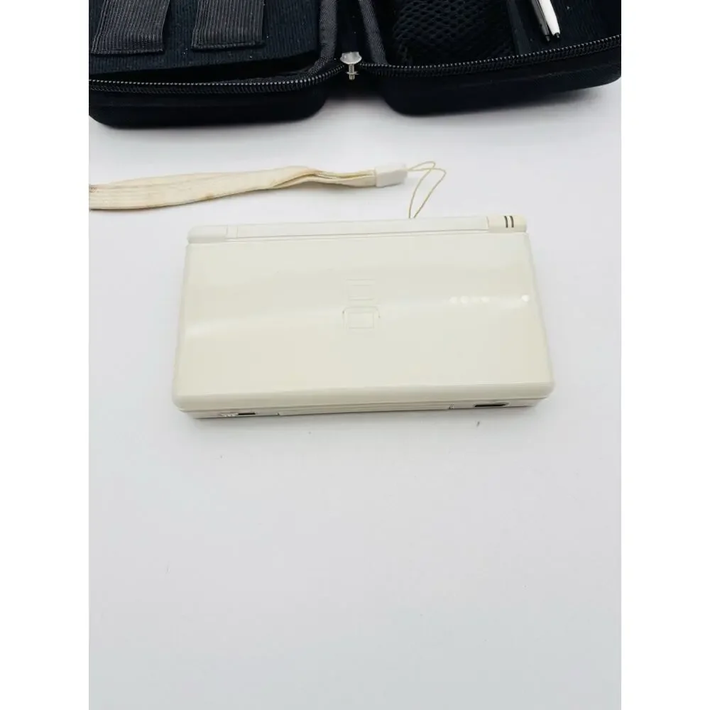 Nintendo product ds