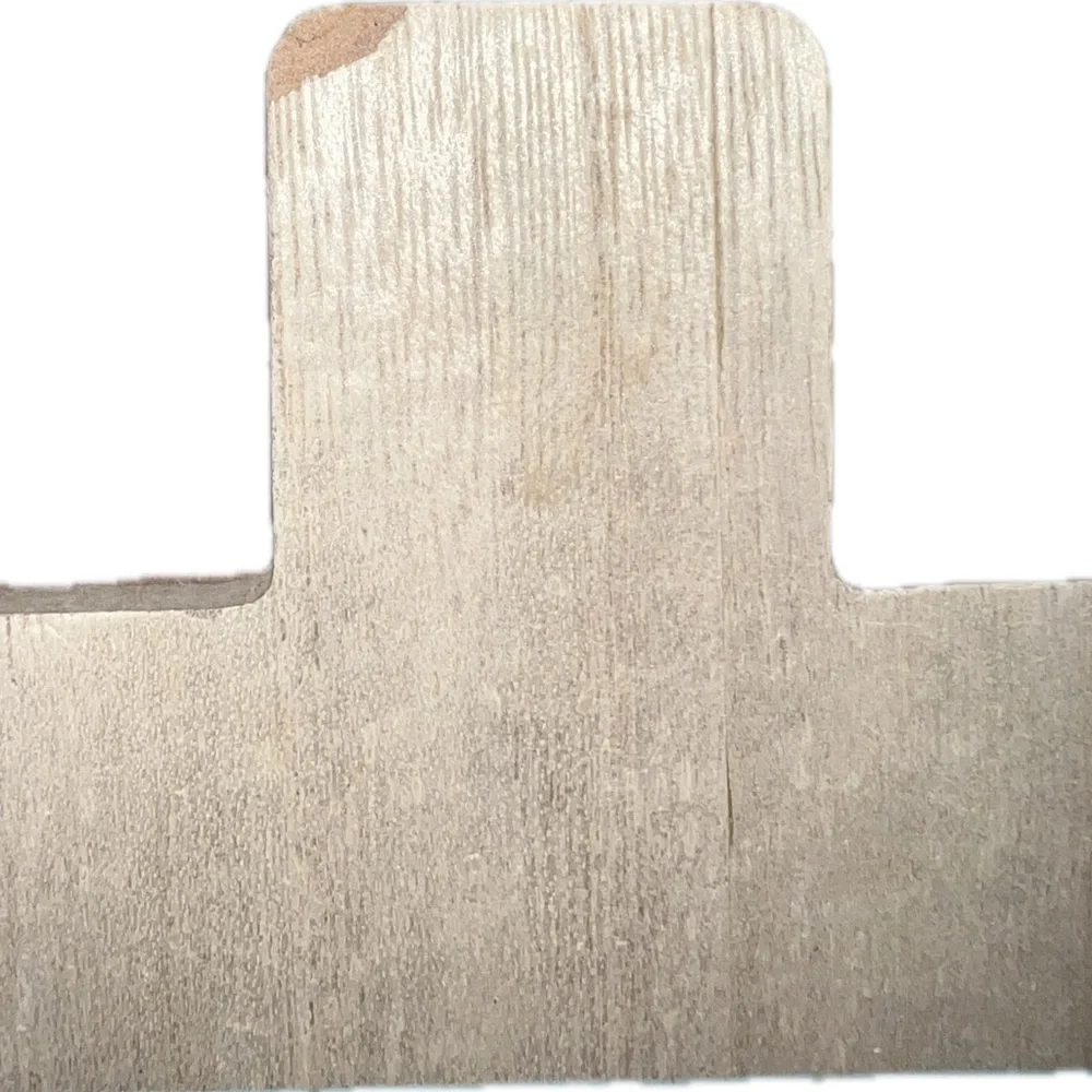 Horizon Group Usa wooden wall