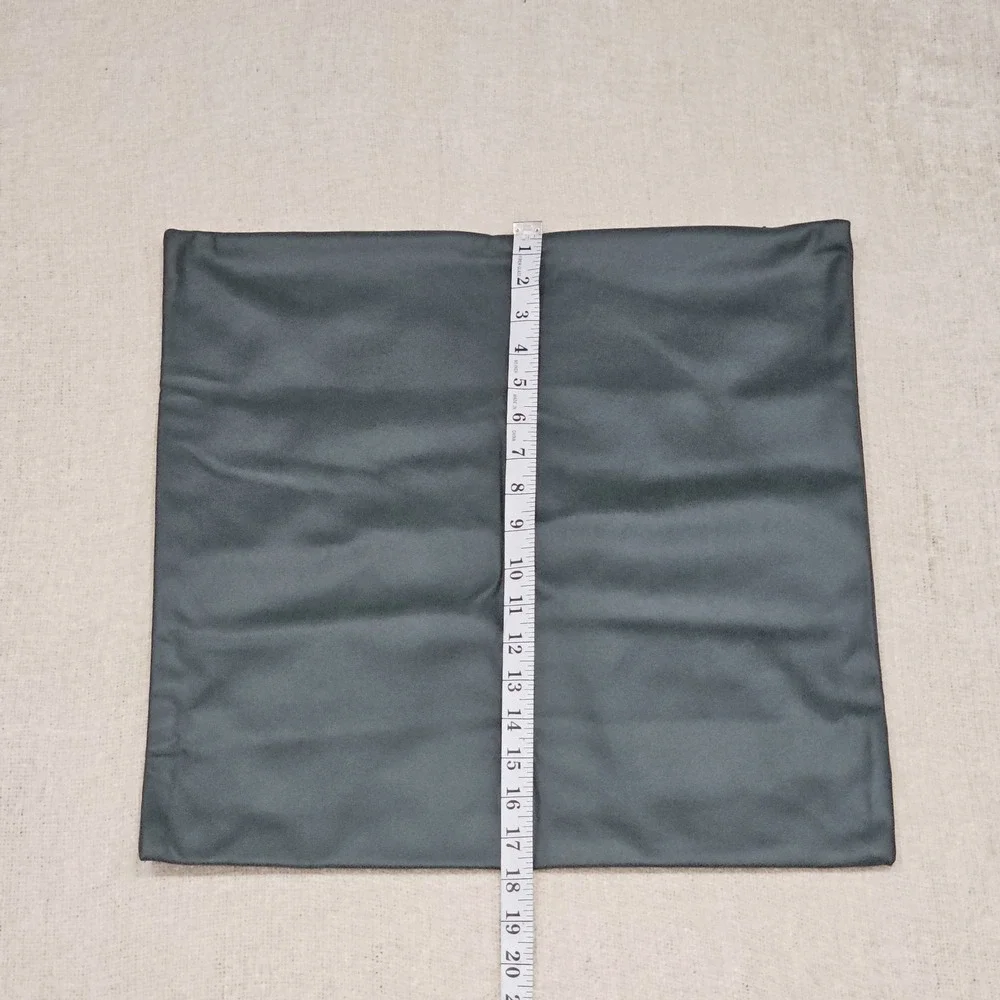 The Unbranded Brand fast shipping