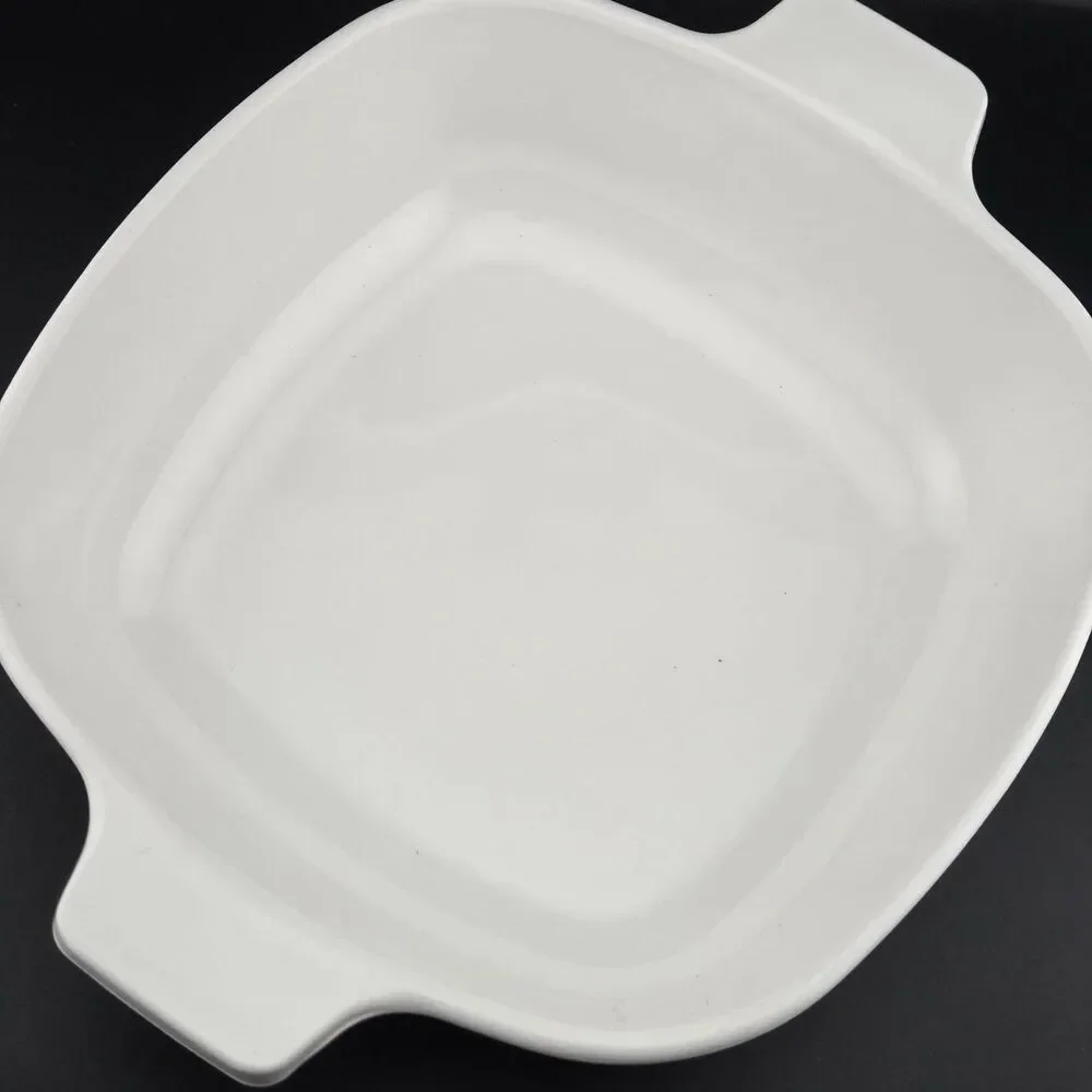 Corningware kitchen ware