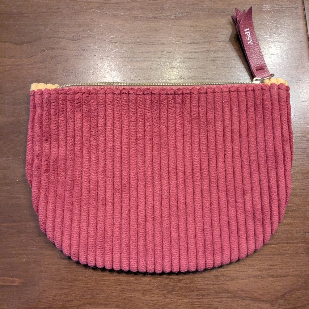 Clinique ipsy cosmetic