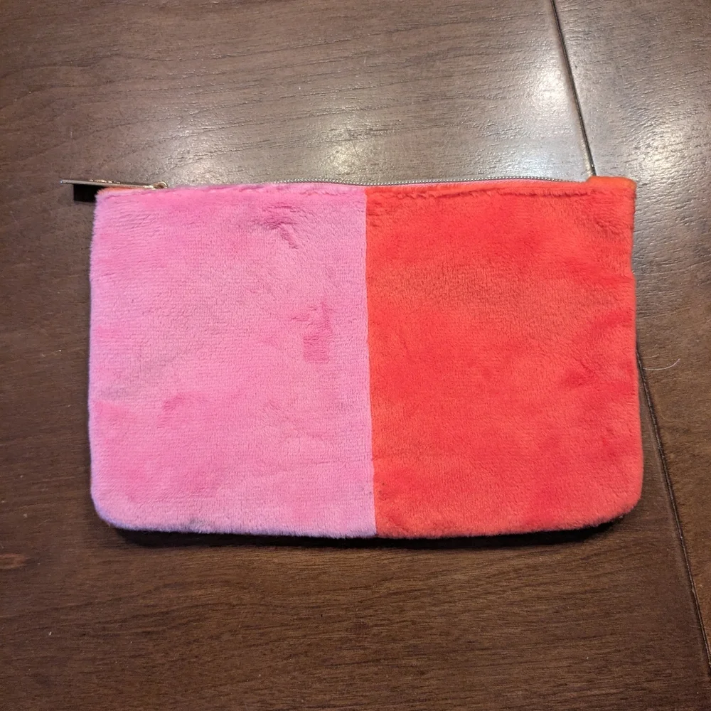 Clinique ipsy cosmetic