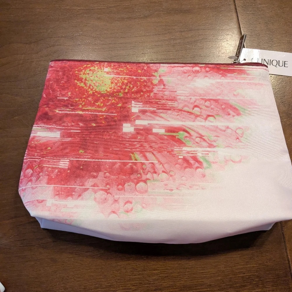 Clinique ipsy cosmetic