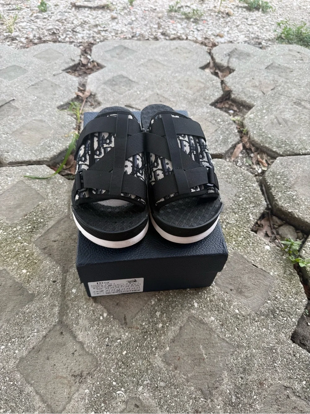 Dior barely worn