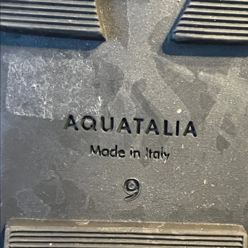 Aquatalia new pristine