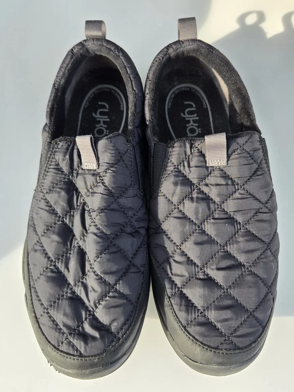 Ryka Black Quilted Slip On Walking Shoes Sz 9.5 W Wide Water Repellent Ava