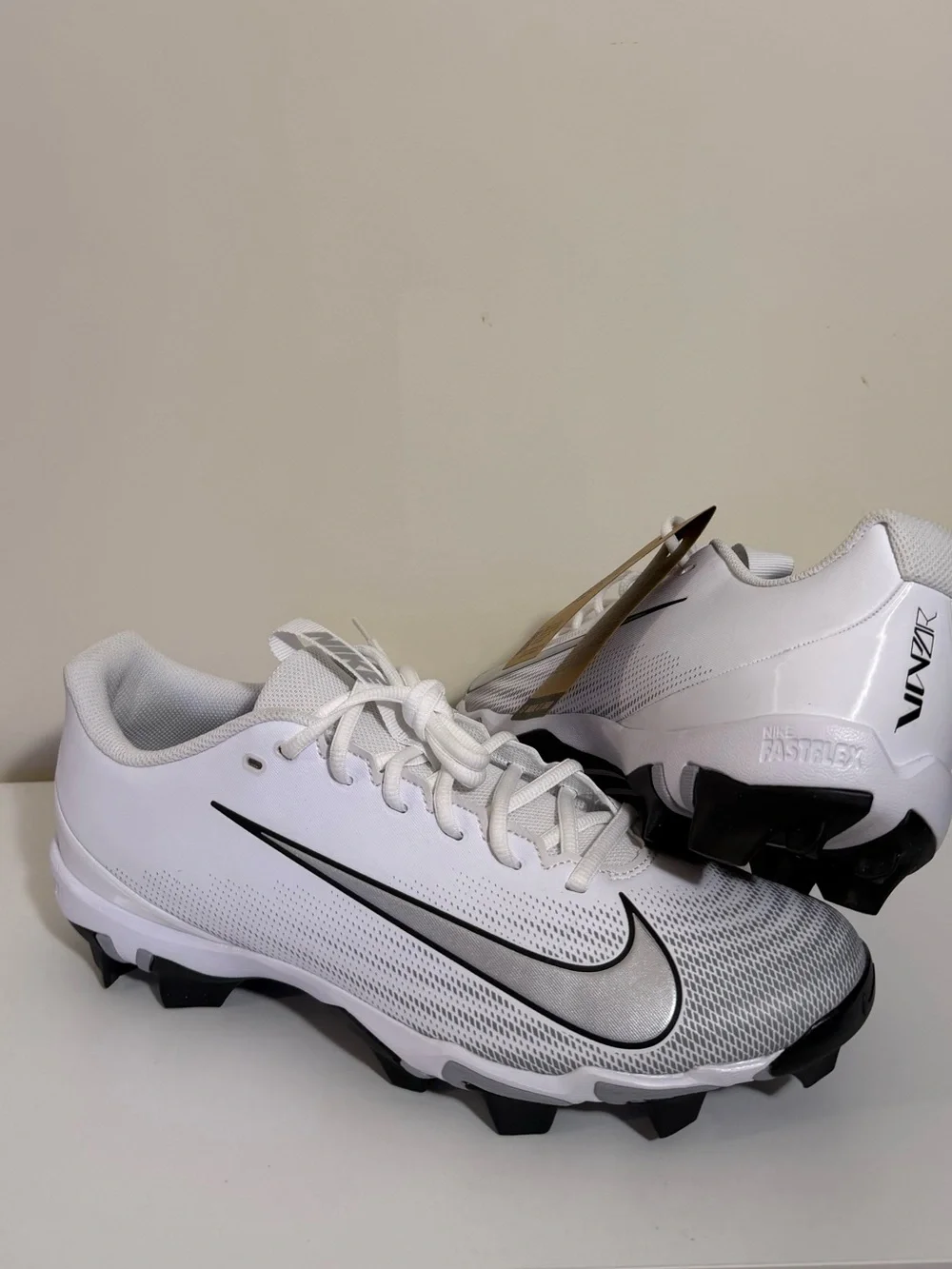 Nike tags edge