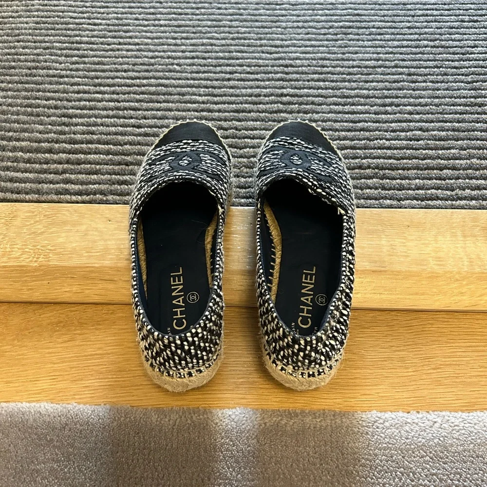 CHANEL espadrille flats
