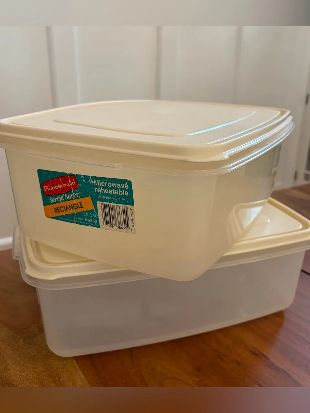 TWO Vintage Rubbermaid Servin’ Saver Container Rectangle 3863 Almond Lid 33 Cups