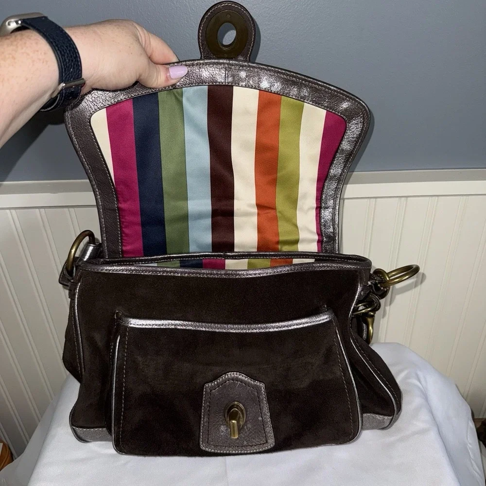 Coach bag has
