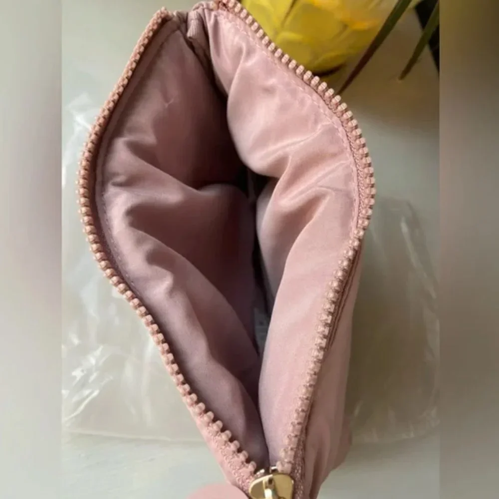 Rare Beauty reduce zip