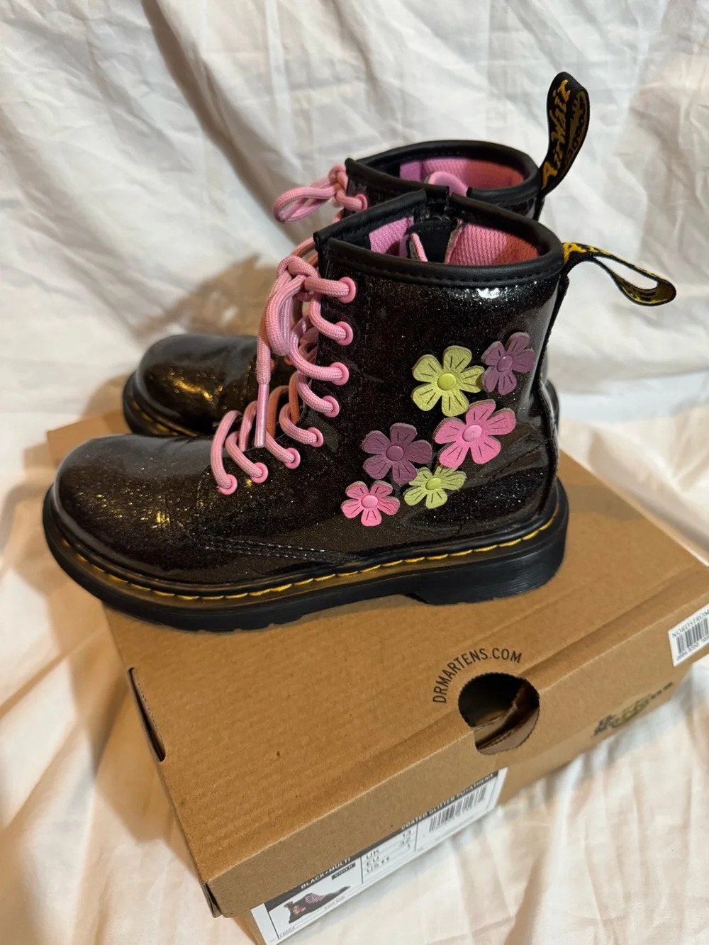 Dr. Martens sparkling black