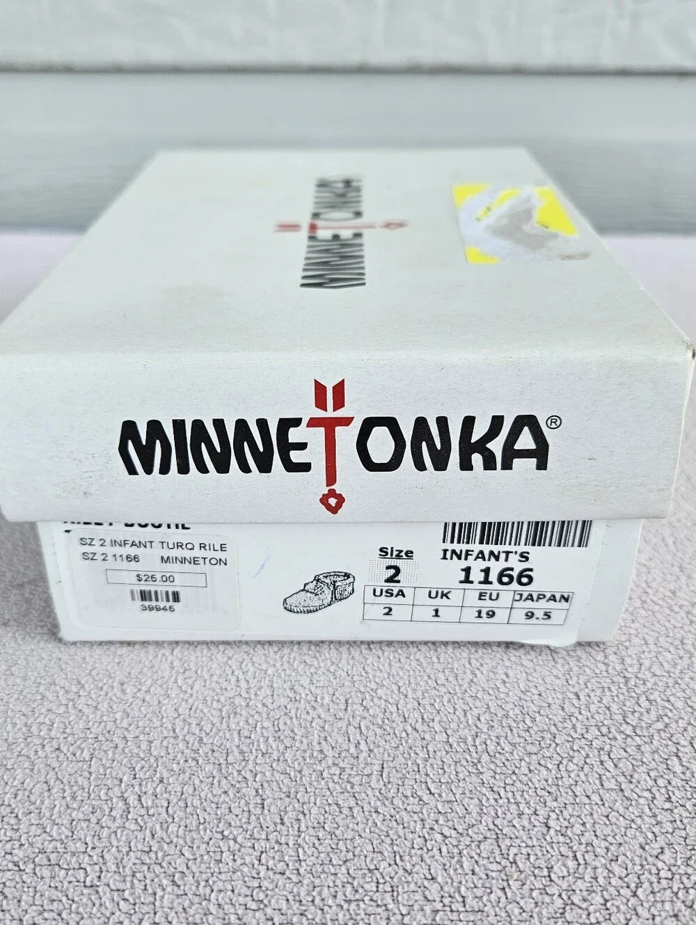 Minnetonka riley moccasin