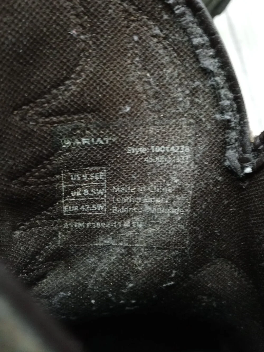 Ariat good preowned