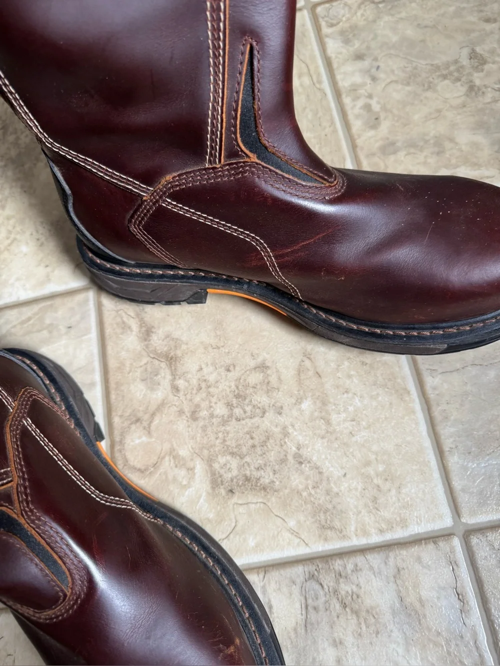 Ariat sturdy pull