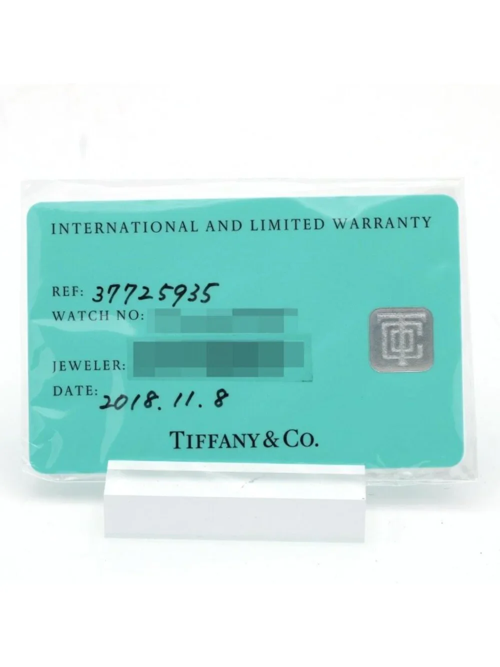 Tiffany & Co. odors like pet