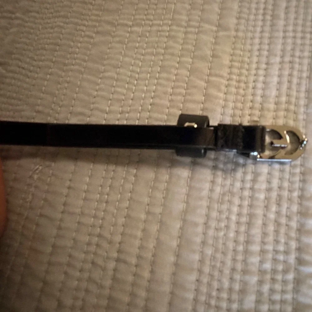 Gucci skinny belt