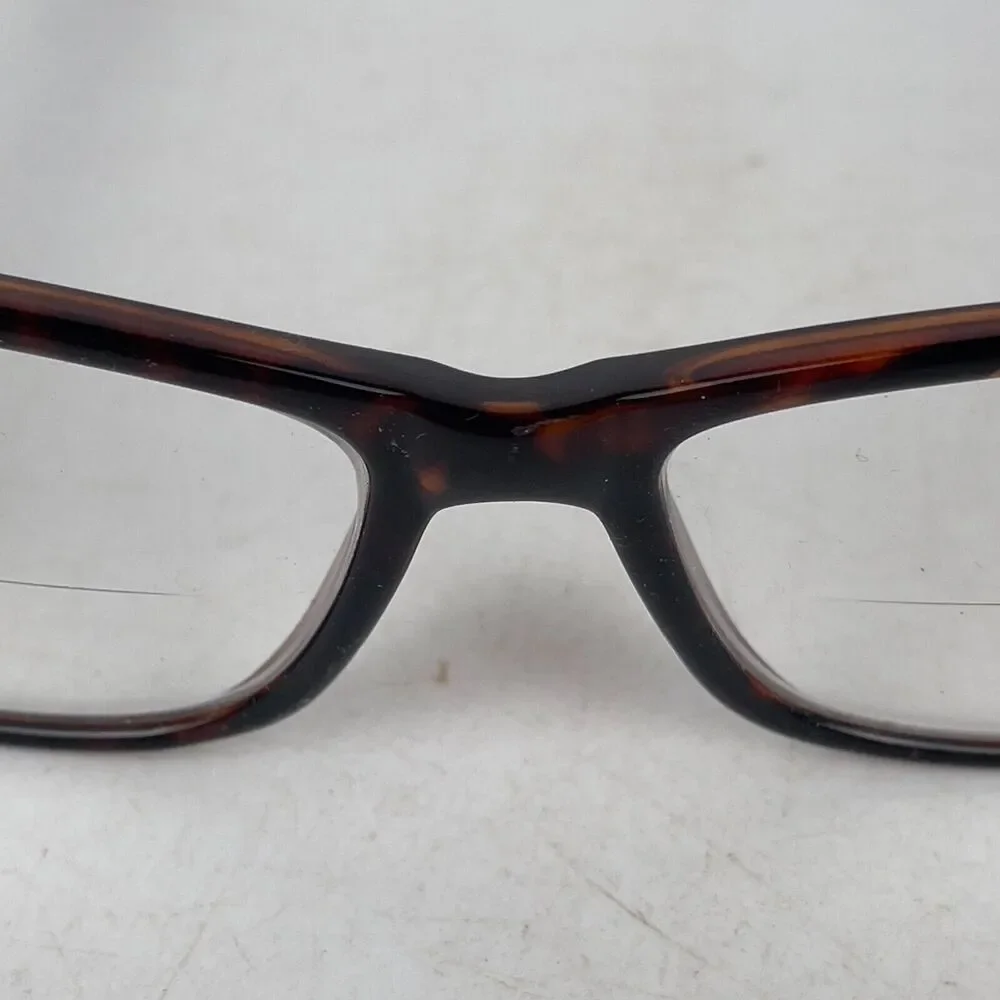 Metropolitan modern eyeglasses