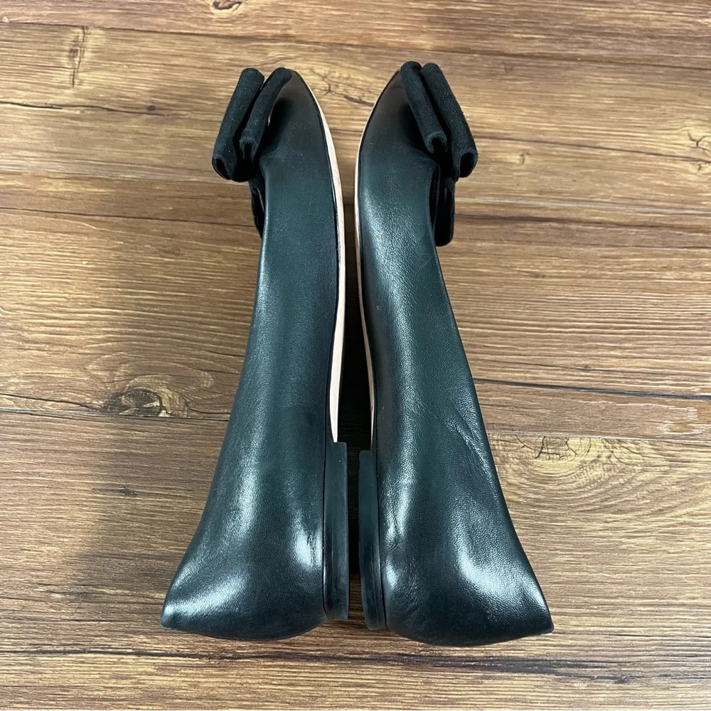 Tory Burch ships within
